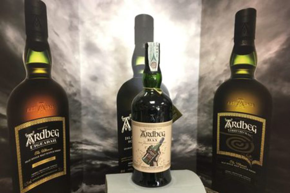 Lagavulin et Laphroaig Lagavulin et Laphroaig